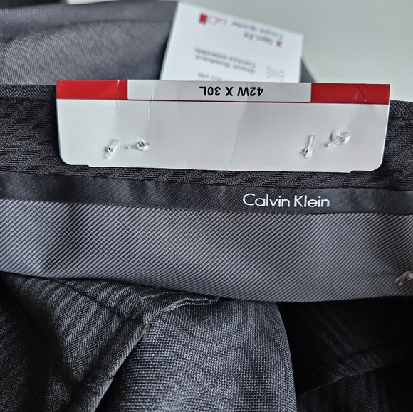 Calvin Klein Chinos, Brand NEW with tags.JEROME GREY - Picture 2 of 4